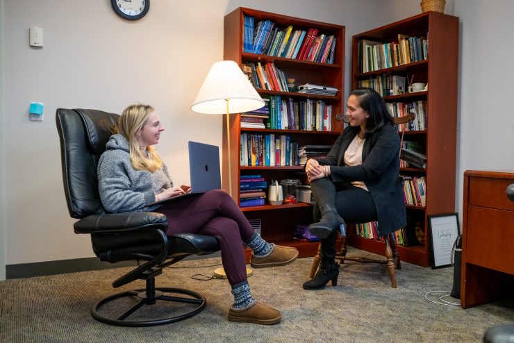 Monica Pal, PhD '13, became director of Adelphi's Center for Psychological Services and director of Practicum Training鈥攕tepping into the shoes of her former professor, Jonathan Jackson, PhD, who retired after 36 years in the Gordon F. Derner School of Psychology.